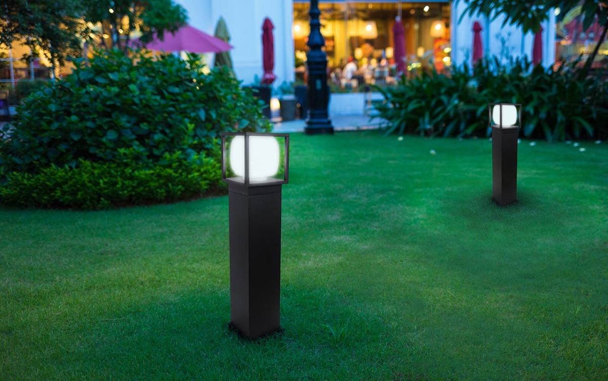 EU - בולרד מסדרת מון 65 ס"מ 20W מוגנת IP54 גוף שחור CT