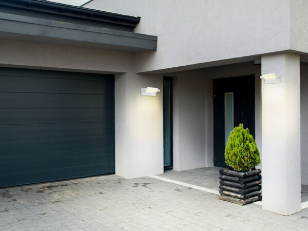 EU - מנורת קיר מתכוונן 20W-36W-50W מוגנת גוף שחור CCT IP65